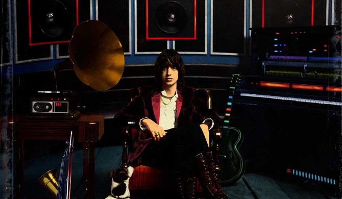Julian Casablancas – „Phrazes for the Young”