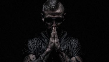 Bezczel – „Teraz albo nigdy”