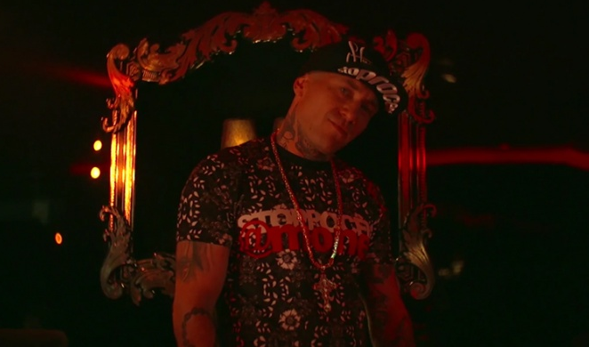 Sobota, Pih i Kaczor w klubie go-go. Zobacz wspólny klip