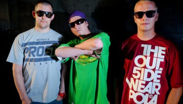 SOKÓŁ, ERO, SIWERS – „Pieniądze nie śmierdzą” – na planie klipu – 24.06.2011 (Foto: P. Tarasewicz)