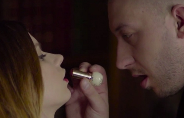 Nowy teledysk Korteza w dwóch wersjach