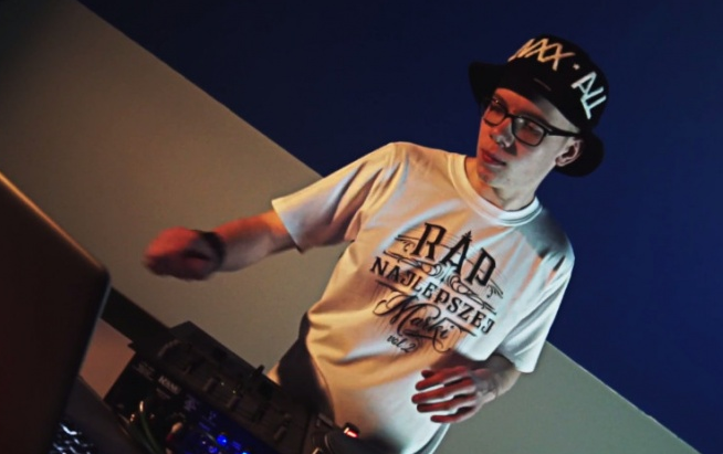 Step Records udostępnia wideo promomix najnowszej składanki