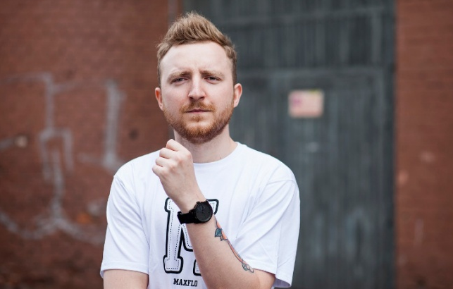 Bejf z „Synekurą” na Hip Hop Kempie