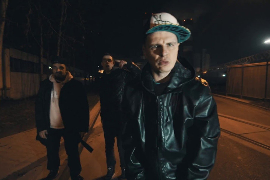 Kamel x Juicy – „Ostatni” ft. Oxon, Abel (wideo)