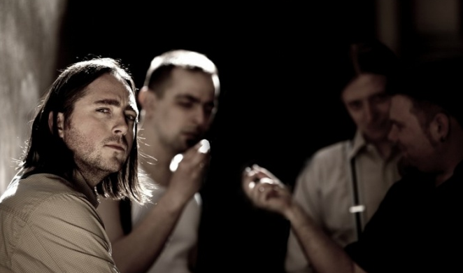 „Wyrwij chwasta – o muzykach idiotach i wydawcach ignorantach”