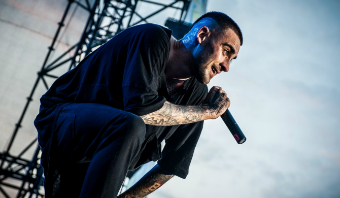 Quebonafide – „Wesoła ekipa” ft. Krzy Krzysztof – nowy klip