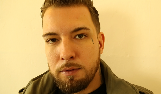 „Opiszę tę twoją brzydką mordę na 50 sposobów, jak Grey” – Sentino atakuje Sobotę i zakazuje mu wjazdu do Berlina