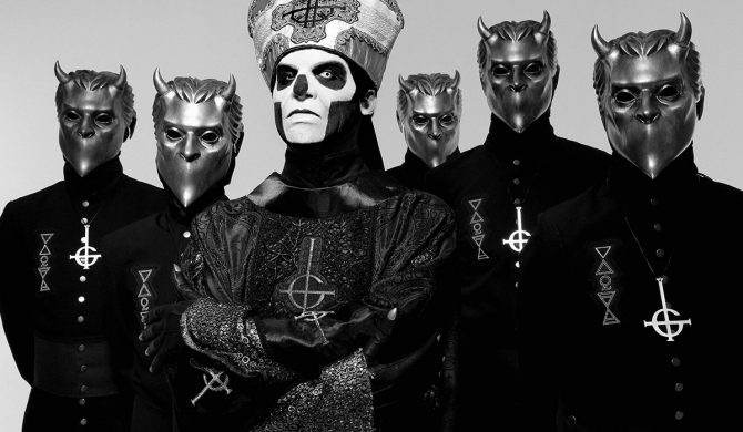 Ghost z klipem do „Square Hammer”