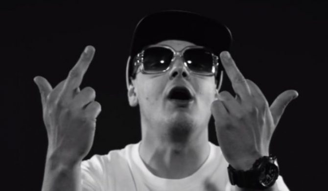 Kobik, Paluch, Miyagi i 102 Boyz w teledysku do „NVMND”