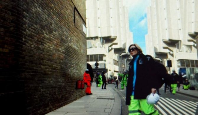 Roisin Murphy przedstawia „Ten Miles High” (wideo)