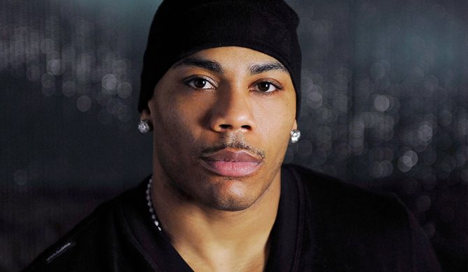 Nelly zalega z podatkami. Fani go wspierają, słuchając na potęgę jednego utworu