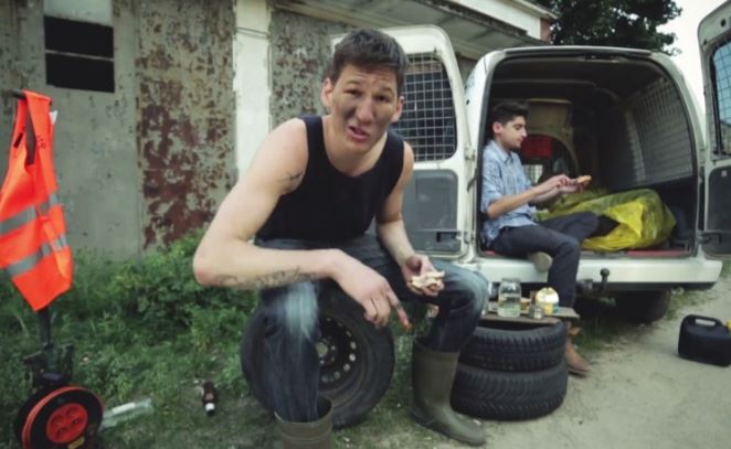 Kuba Knap – „Bejływemyszon” – nowy klip