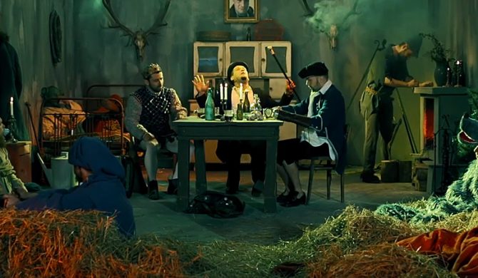 Popek i Matheo udostępniają ostatni klip do „Króla Albanii” (wideo)