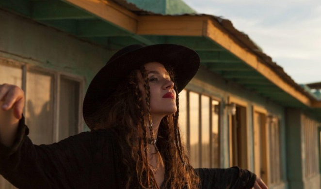 Kasia Lins: „Język polski rozszerzył obszar, w którym chcę się teraz poruszać”