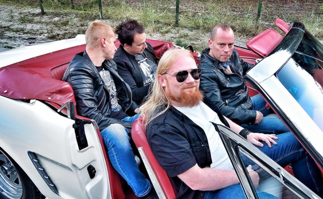 Ditroit zapowiadają swój debiutancki album (wideo)