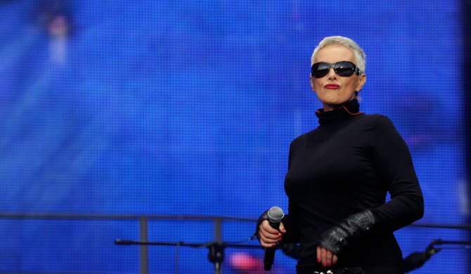 Hologram Kory „gotowy” do koncertowania. W projekt jest zaangażowana znana aktorka