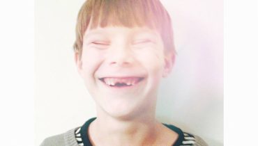 Fisz Emade Tworzywo – „Drony”