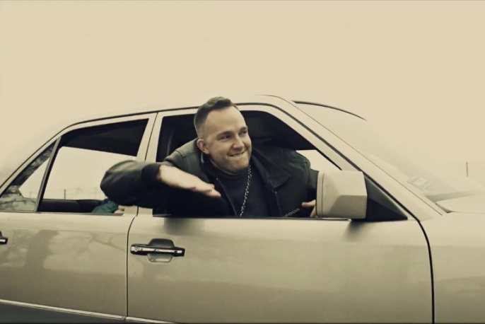 Kuba Knap, Stasiak i Ten Typ Mes w nowym klipie DJ-a Decksa