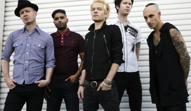 Koncert Sum 41 przeniesiony