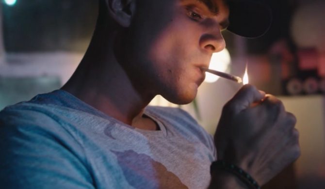 Potrójne wideo Sariusa