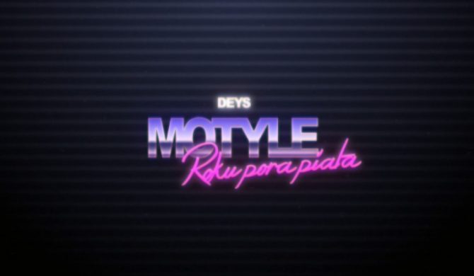 Deys promuje „Roku porę piątą” nietypowym klipem