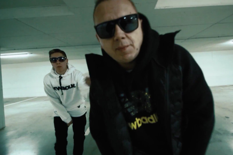 „Jackiechan” – ReTo w nowym kawałku Borixona