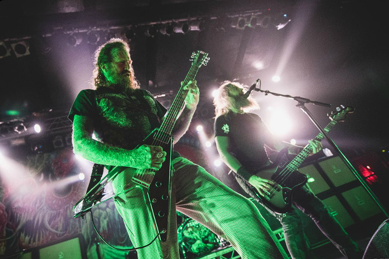 Raport policji po śmierci gitarzysty Mastodon. Muzyk znacznie przekroczył prędkość