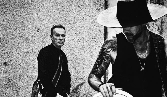 Album Me And That Man przedpremierowo w TIDALU