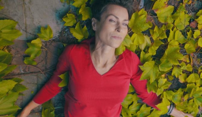 Danuta Stenka w nowym klipie Pogodno