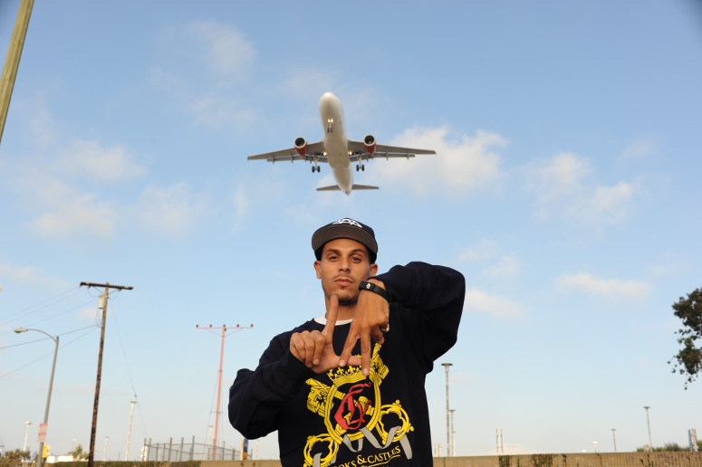 Evidence przekłada trasę, w tym występy w Polsce