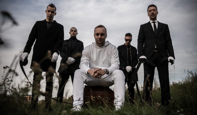 Solar z nowym klipem i wyjaśnieniami dla fanów