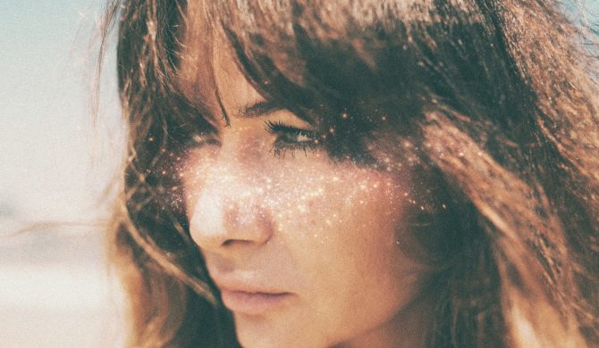 niXes przedpremierowo w TIDALU