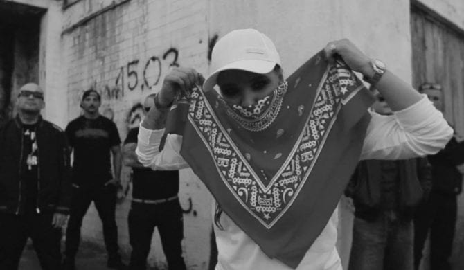 Rena pokazała „Rany”