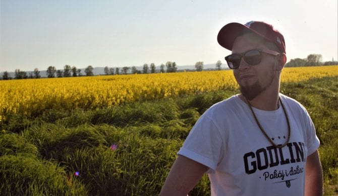 Anatom debiutuje w barwach nowej wytwórni