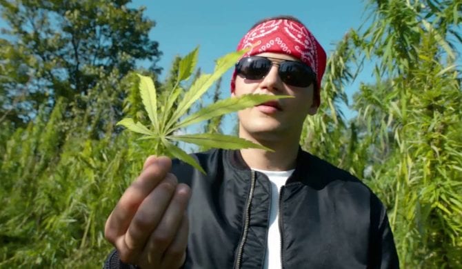 Michał Kisiel z klipem do „Love Love”