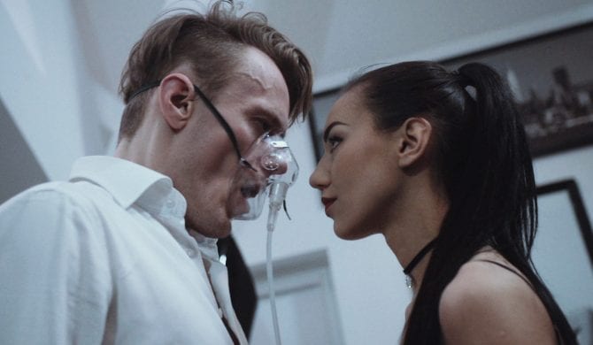 Bonson zaprezentował nowy klip