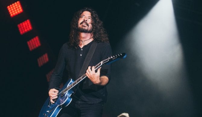 Dave Grohl zaatakował Taylor Swift. Nie dość, że grubo przestrzelił, to jeszcze nadział się na kontrę