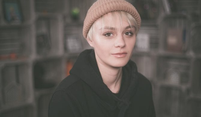 Rosalie. zaprasza za kulisy płyty „Flashback”