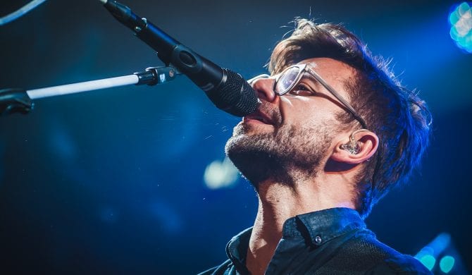 Wokalista Happysad do Kazika: „Ty masz pełne prawo nie składać, stać Cię. Nie wiem czy Twoich ludzi stać, ale Ciebie z pewnością”