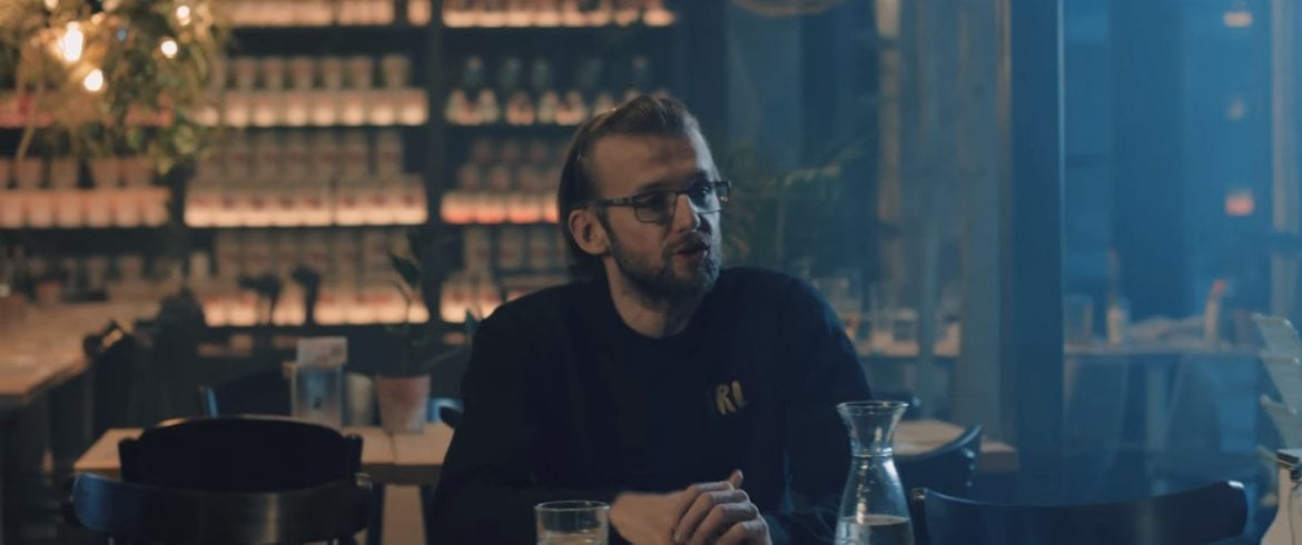 KęKę x Andrzej Grabowski – „Na dłoni” – nowy klip