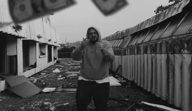 „To jest __” – nowy klip Grubego Mielzky’ego