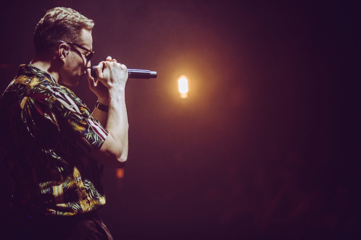 „To gdzie zaprowadziła mnie muzyka jest czymś niesamowitym, przepięknym i ściskającym za serce” – Mrozu podsumowuje największy koncert w swojej karierze