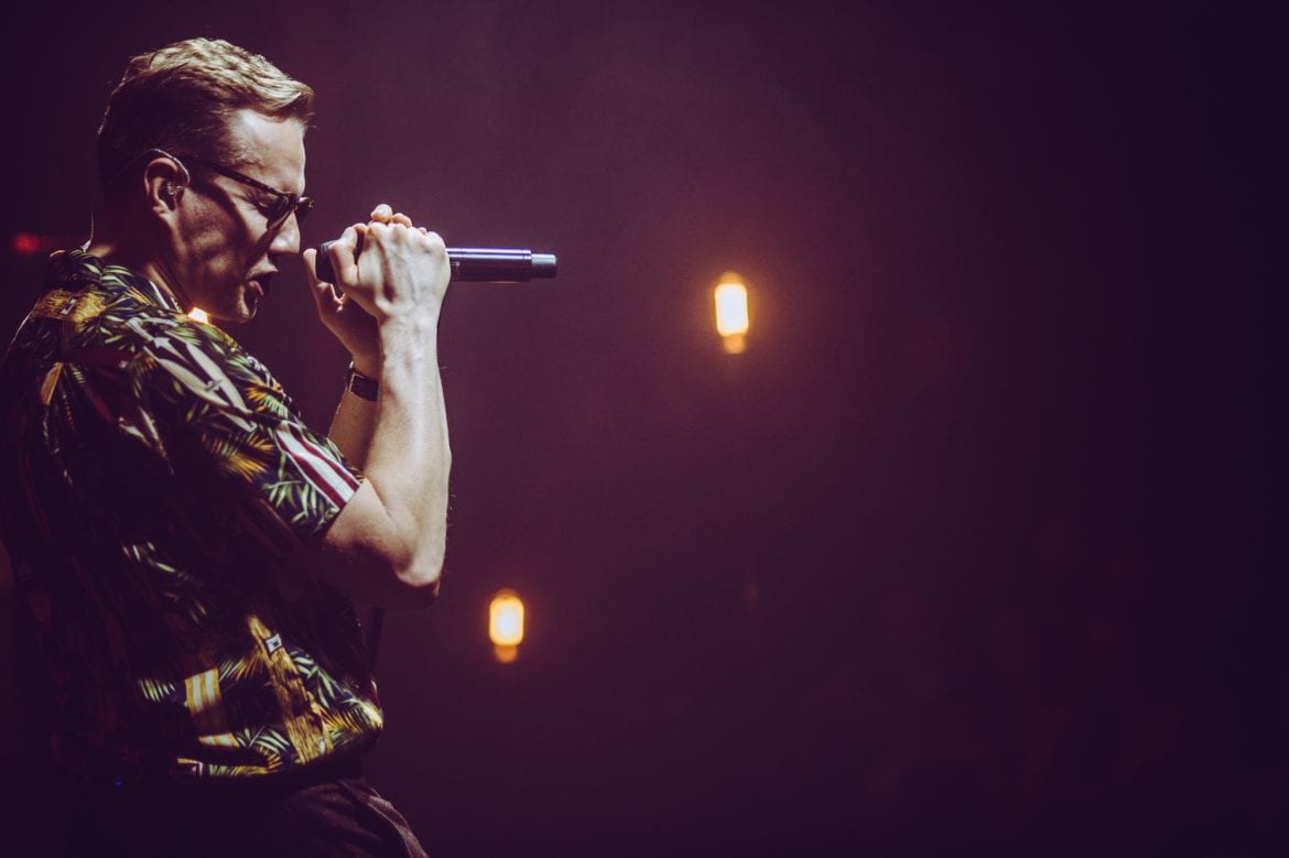 „Pół na pół” – nowy singiel Mroza już dostępny. Posłuchaj zapowiedzi nadchodzącej płyty