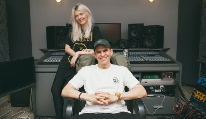 Daria Zawiałow w utworze W.E.N.Y.