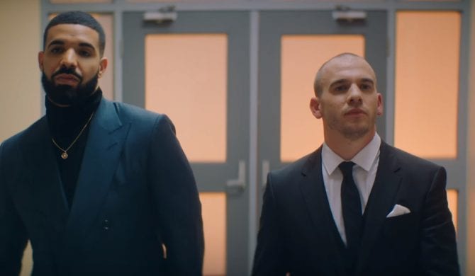 Drake wraca do obsady kultowego serialu w nowym klipie