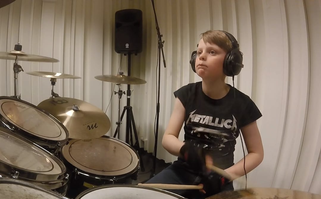 Dziesięciolatek przerabia dyskografię Metalliki w 12 minut