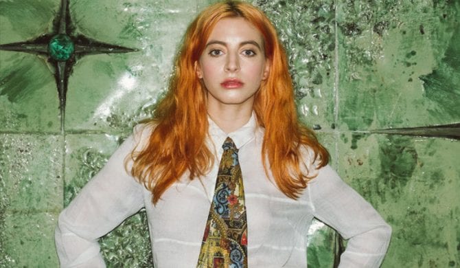 neena prezentuje nową piosenkę i teledysk