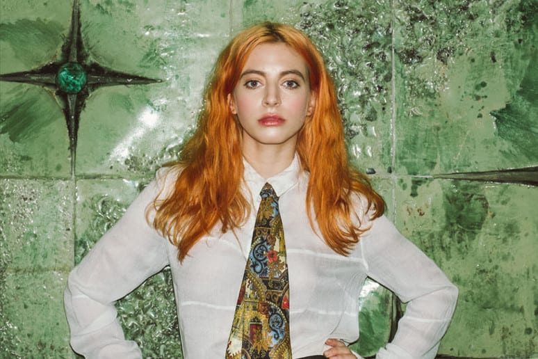 neena prezentuje nową piosenkę i teledysk