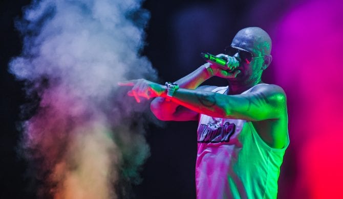 Tede i Warga nabijają się z Mesa. „Babcia Tedego z 1897”