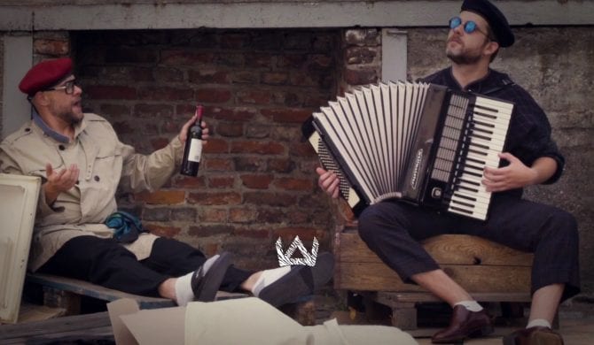 Tede i Sir Mich prezentują „Żelipapą”